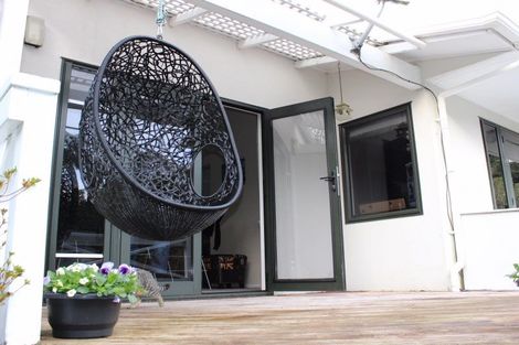 Photo of property in 1 Dunn Street, Egmont Village, 4372