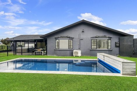 Photo of property in 20 Gairloch Place, Wattle Downs, Auckland, 2103