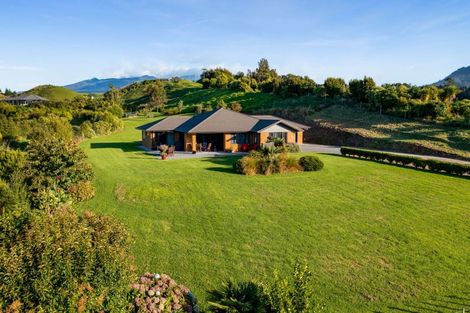 Photo of property in 18 Harkness Rice Way, Koru, New Plymouth, 4374