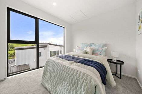 Photo of property in 1/1088 Beach Road, Torbay, Auckland, 0630