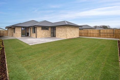 Photo of property in 13 Weaver Street, Woodend, 7691