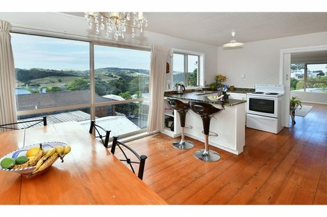 Photo of property in 8 Ocean View Road, Hatfields Beach, Orewa, 0931