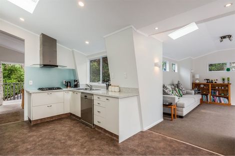 Photo of property in 5 Trevor Terrace, Paremata, Porirua, 5024