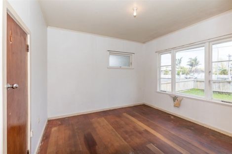 Photo of property in 2 Old Farm Road, Hamilton East, Hamilton, 3216