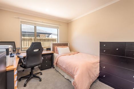 Photo of property in 18 Eaglesome Avenue, Aidanfield, Christchurch, 8025