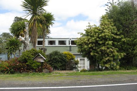 Photo of property in 19 Ferry Parade, Herald Island, Auckland, 0618