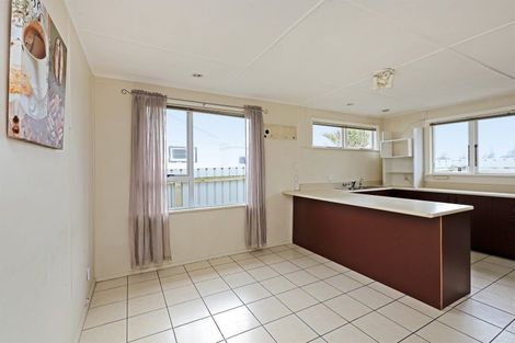 Photo of property in 43 Seddon Crescent, Marewa, Napier, 4110