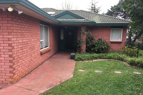 Photo of property in 18 Mercury Lane, Windsor Park, Auckland, 0632