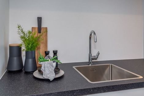 Photo of property in 13/4 Waverley Street, Sydenham, Christchurch, 8023