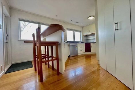 Photo of property in 6 Raines Avenue, Forrest Hill, Auckland, 0620