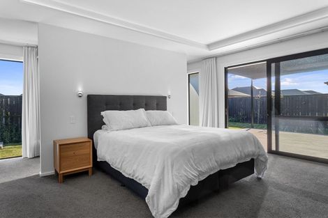 Photo of property in 16 Valour Drive, Rangiora, 7400