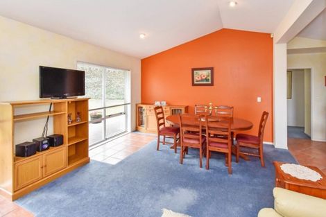 Photo of property in 3 Magic Way, Randwick Park, Auckland, 2105