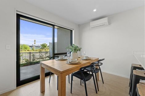 Photo of property in 6/18 Paraone Crescent, Takanini, 2112