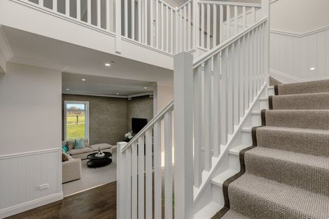 Photo of property in 4 Sunline Drive, Leamington, Cambridge, 3432