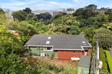 Photo of property in 41 Glenbervie Terrace, Thorndon, Wellington, 6011