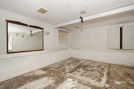 Photo of property in 19a Newington Road, Henderson, Auckland, 0612