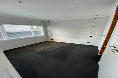 Photo of property in 224 Shakespeare Street, Leamington, Cambridge, 3432