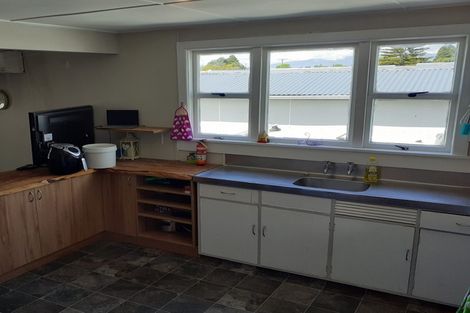 Photo of property in 26 Bentham Street, Westport, 7825