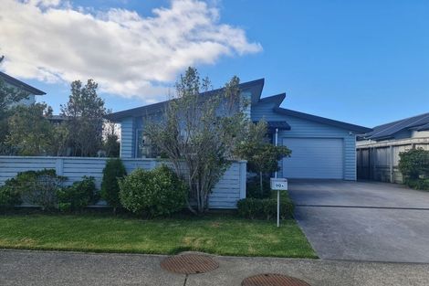 Photo of property in 90a Endeavour Drive, Whitby, Porirua, 5024