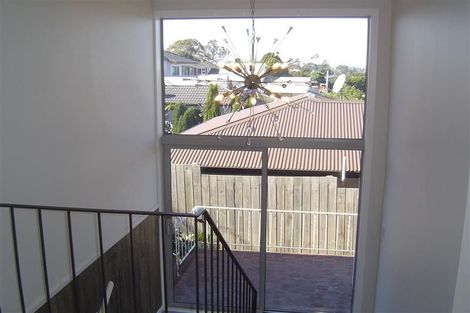 Photo of property in 8 Cheval Drive, Totara Vale, Auckland, 0629