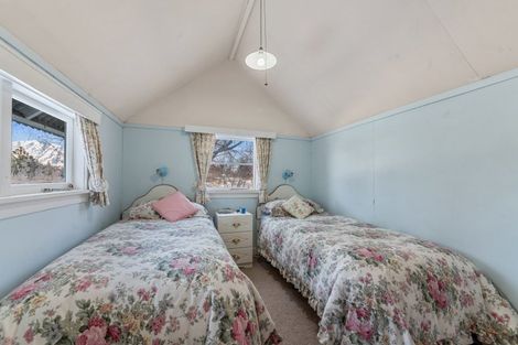 Photo of property in 1 Alexandra Terrace, Lake Tekapo, 7999