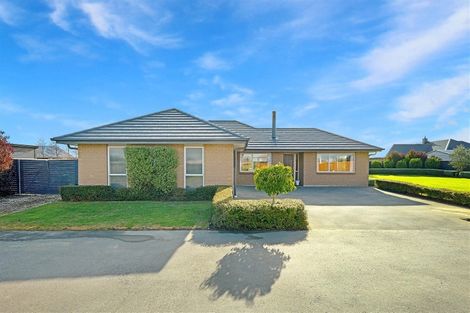 Photo of property in 7 Raymond Place, West Melton, 7618