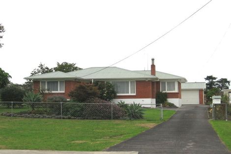 Photo of property in 506 Don Buck Road, Massey, Auckland, 0614