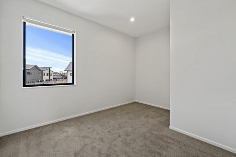 Photo of property in 13/18 Paraone Crescent, Takanini, 2112