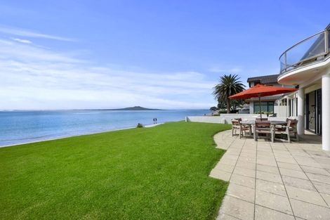 Photo of property in 2/15 Craig Road, Milford, Auckland, 0620