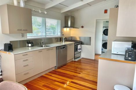 Photo of property in 1/47 Selwyn Crescent, Forrest Hill, Auckland, 0620