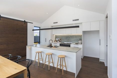 Photo of property in 160 Gardiners Road, Harewood, Christchurch, 8051