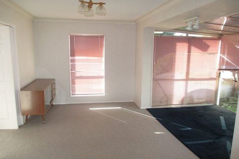 Photo of property in 17 Prospect Place, Western Heights, Hamilton, 3200