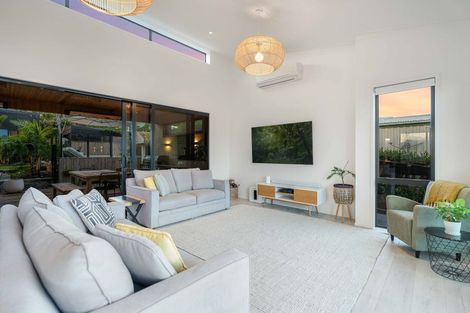 Photo of property in 196 Paku Drive, Tairua, 3508
