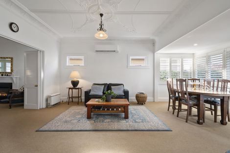 Photo of property in 44 Manapouri Crescent, Hokowhitu, Palmerston North, 4410