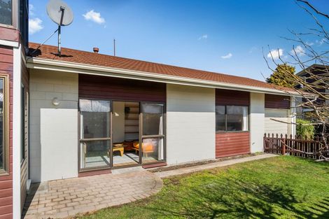 Photo of property in 2/30 Celia Street, Redcliffs, Christchurch, 8081