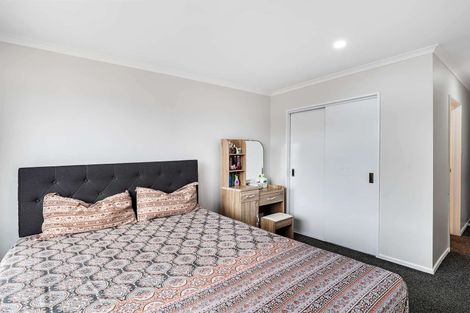 Photo of property in 16 Bliss Court, Takanini, 2110