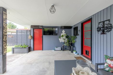 Photo of property in 3 Limbrick Street, Waipawa, 4210