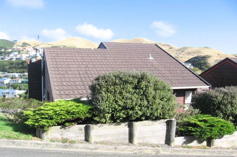 Photo of property in 5 Tatum Way, Johnsonville, Wellington, 6037