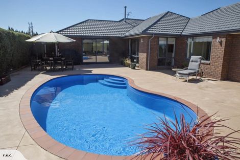 Photo of property in 11 Ruahine Place, Parklands, Christchurch, 8083