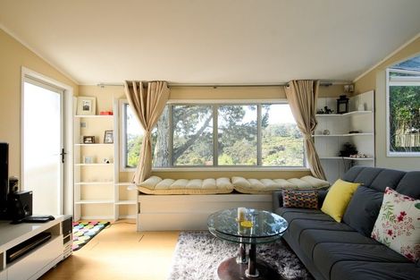 Photo of property in 8 Laser Place, Bayview, Auckland, 0629