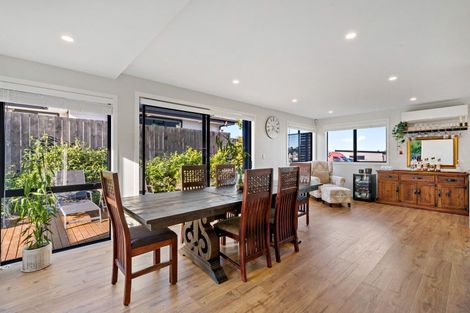 Photo of property in 3 Podgora Avenue, Kumeu, 0810