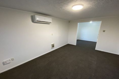 Photo of property in 17 Brougham Place, West Harbour, Auckland, 0618