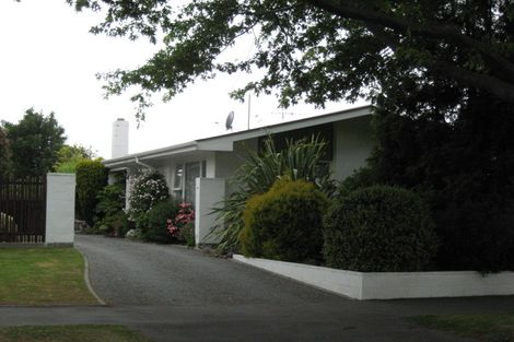 Photo of property in 63 Burnside Crescent, Burnside, Christchurch, 8053