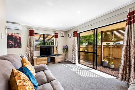 Photo of property in 1/25a Ward Street, Trentham, Upper Hutt, 5018