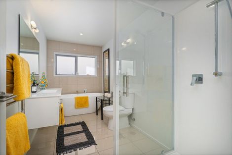 Photo of property in 11 Puriri Place, Whitianga, 3510