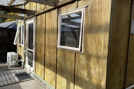 Photo of property in 2 Marendellas Drive, Bucklands Beach, Auckland, 2014