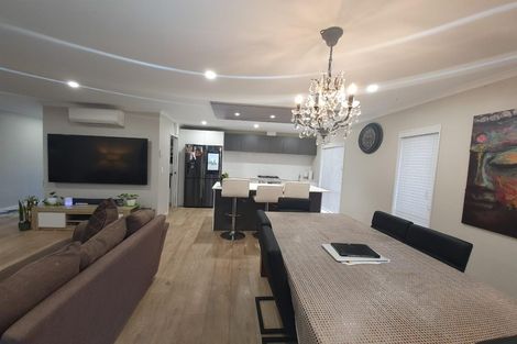 Photo of property in 37 Wellfield Drive, Papakura, 2110