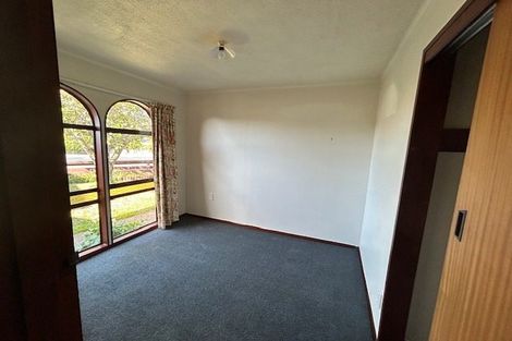 Photo of property in 1 Waverley Street, Waipawa, 4210