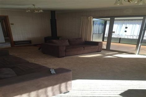 Photo of property in 13 Kowhai Street, Inglewood, 4330