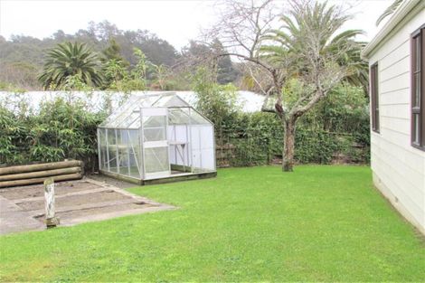 Photo of property in 414 Stokes Valley Road, Stokes Valley, Lower Hutt, 5019